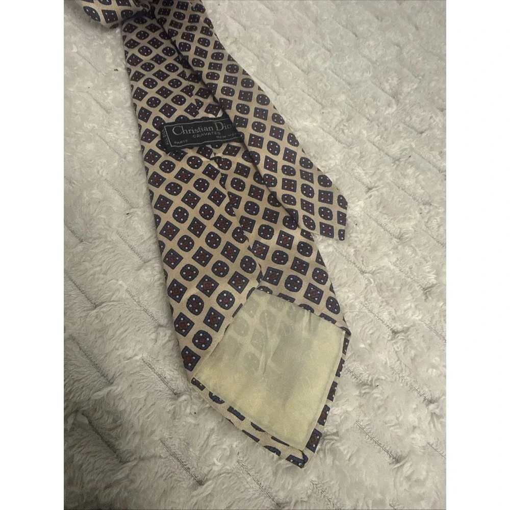 CHRISTIAN DIOR Khaki NAVY BLUE Red GEOMETRIC PATTERN SILK NECK TIE 42